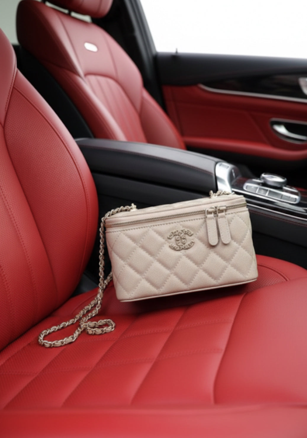 Shaped shoulder bags