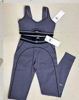 Yoga Set ( Alo)